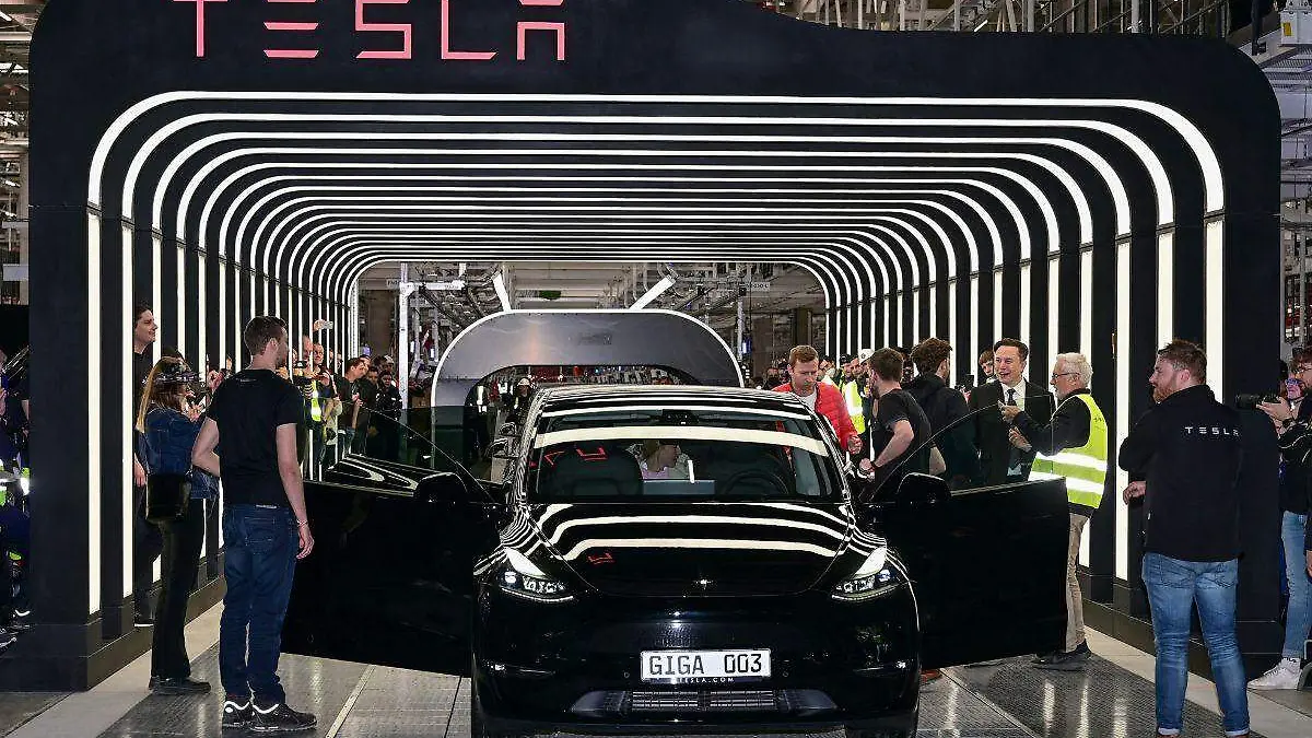 Tesla despide a empleados que intentaron crear un sindicato